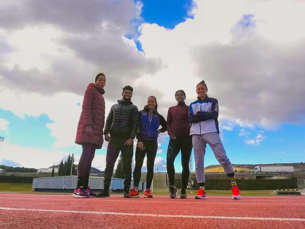 49913315_2420790231295751_6719957741756582293_n (1)